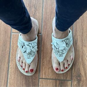 🌟🌟Clark’s Leather White Sandals EUC